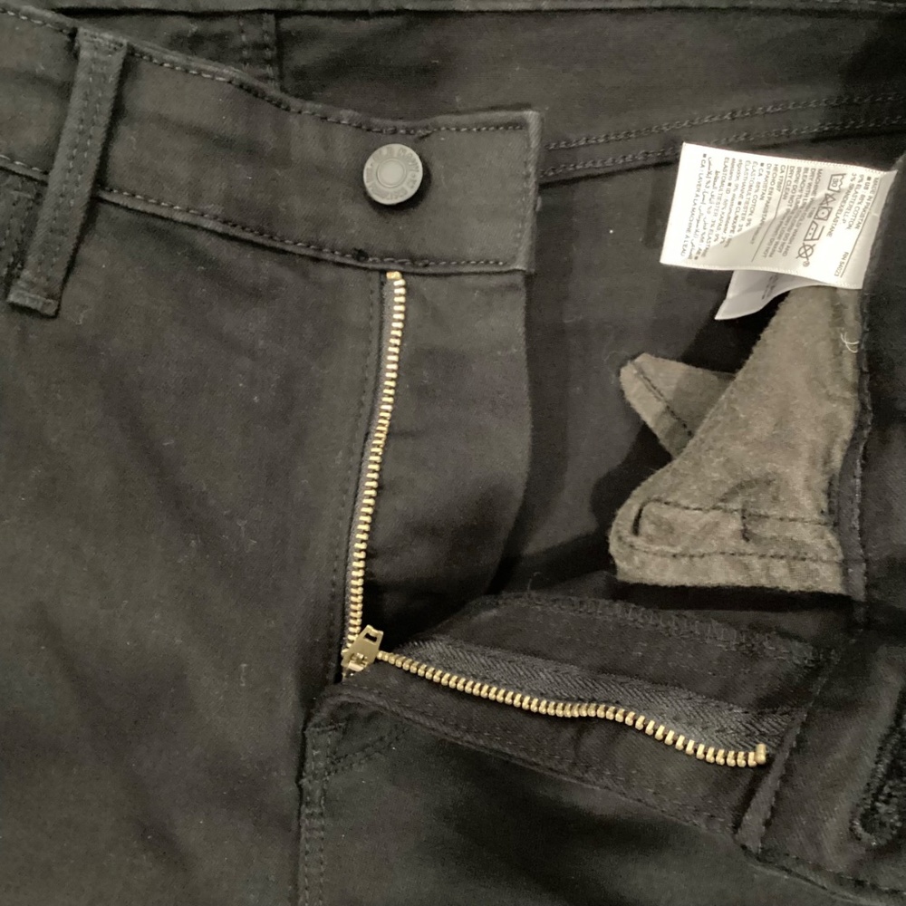 Old Navy Jeans - Picture 3 of 9